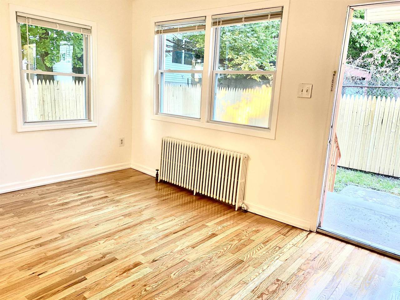 31-33 Tillinghast St - Photo 1