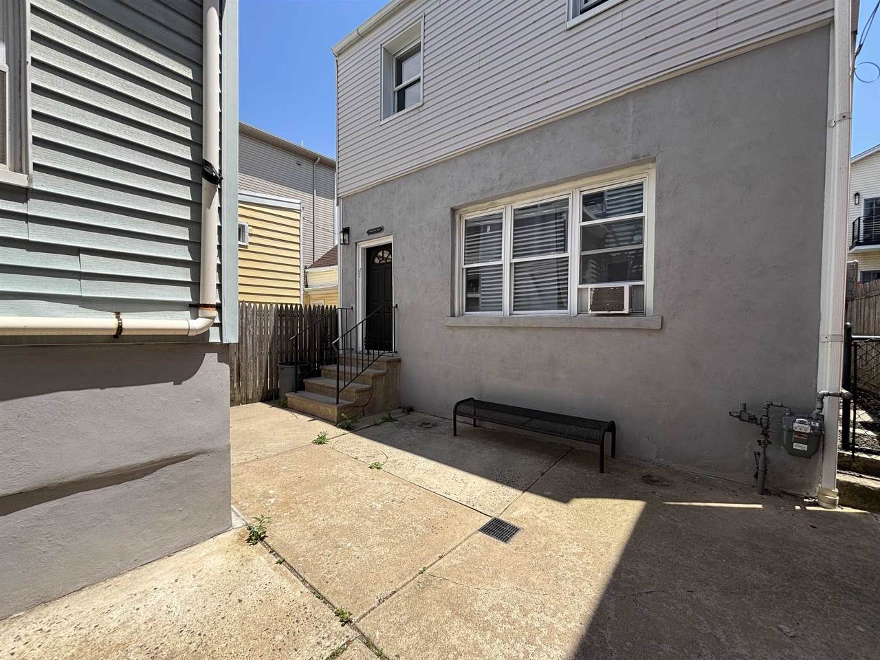 106 Sherman Ave - Photo 1