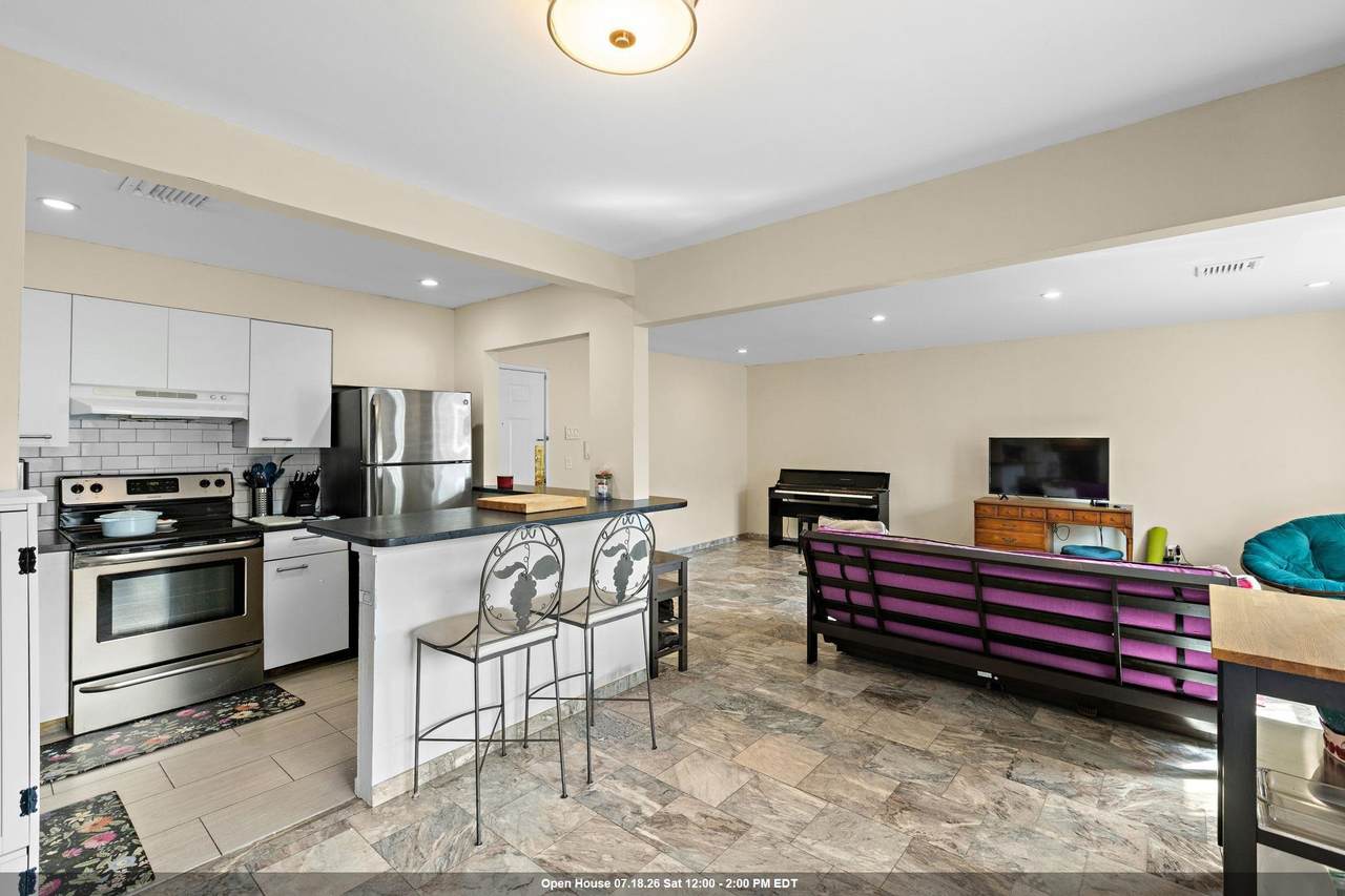 6409 Granton Ave - Photo 1