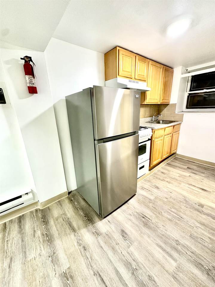 500 New York Ave - Photo 1
