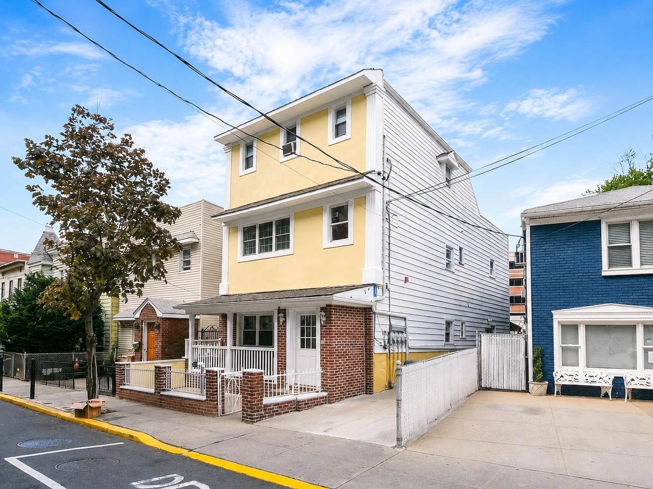 520 34TH ST - Photo 1