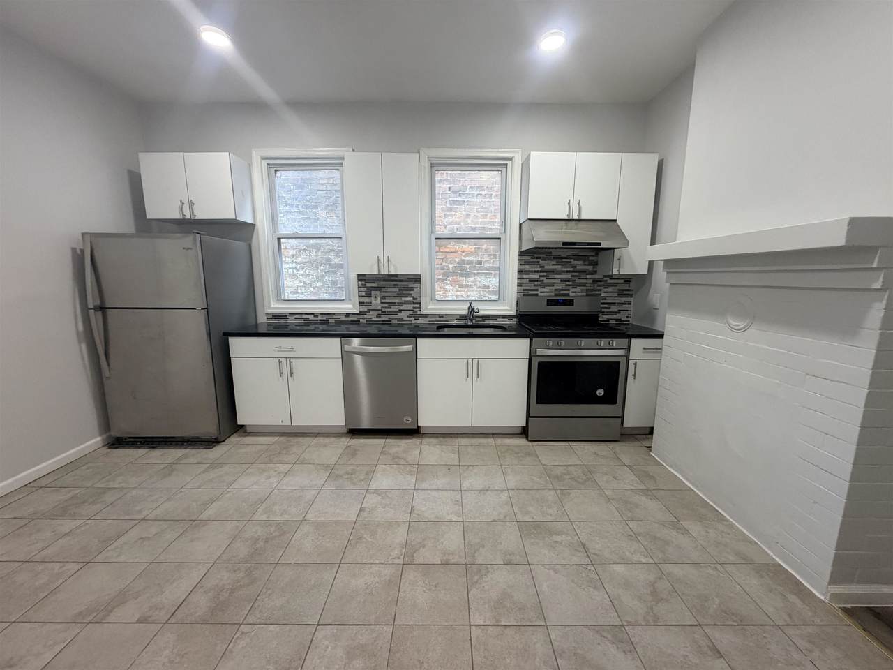 109 Frank E Rodgers Blvd N - Photo 1