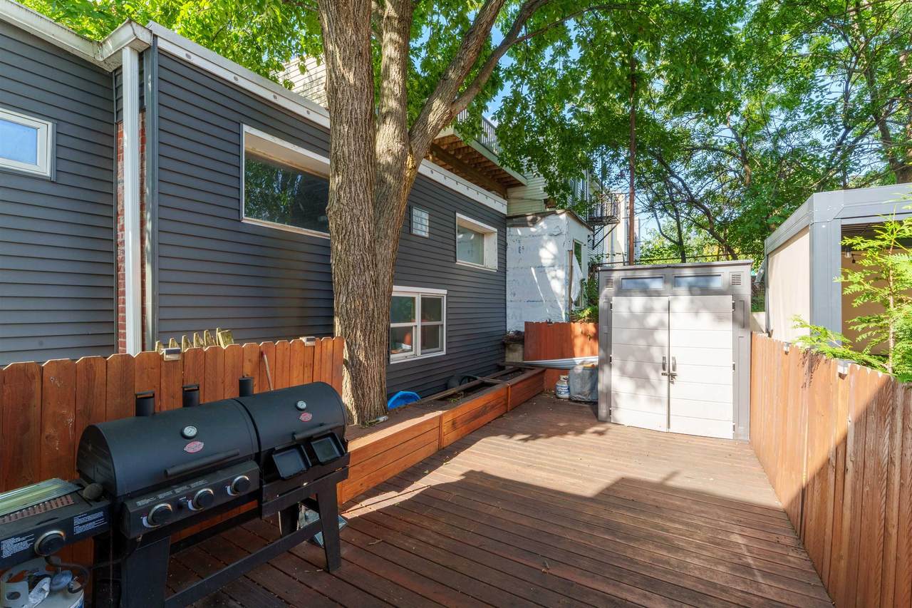 360 Bramhall Ave - Photo 1