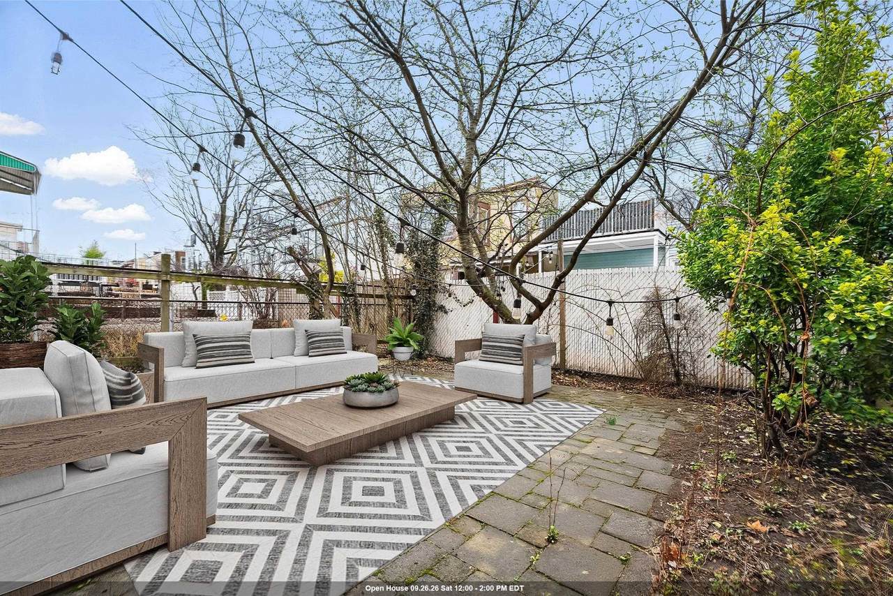 104 Highpoint Ave - Photo 1