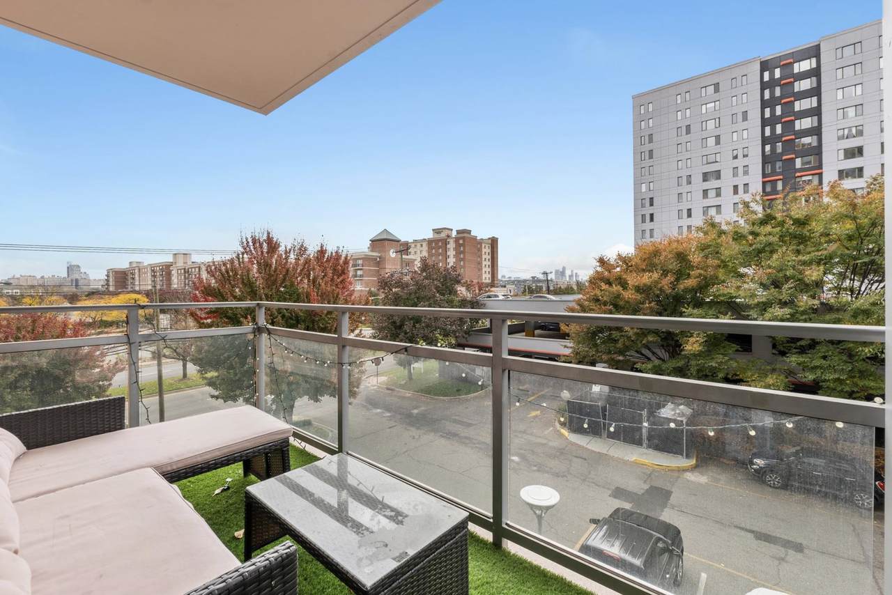306 Hudson Park - Photo 1