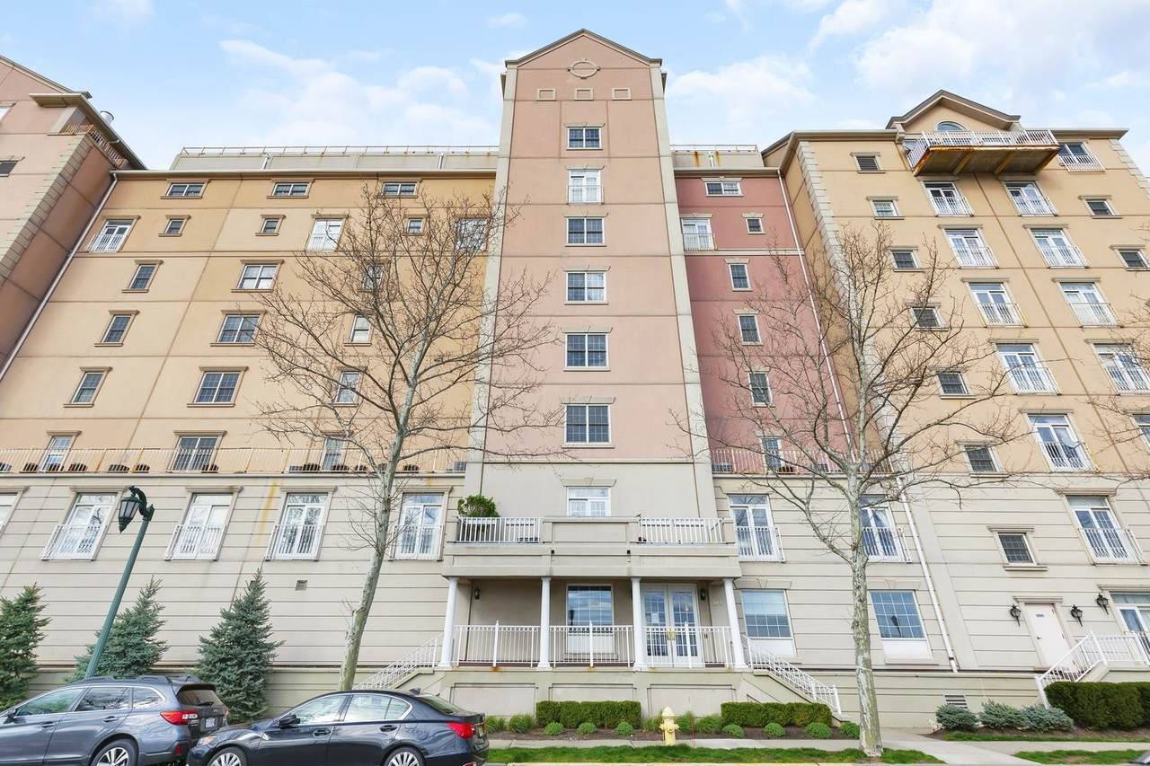 207 Shearwater Ct West - Photo 1