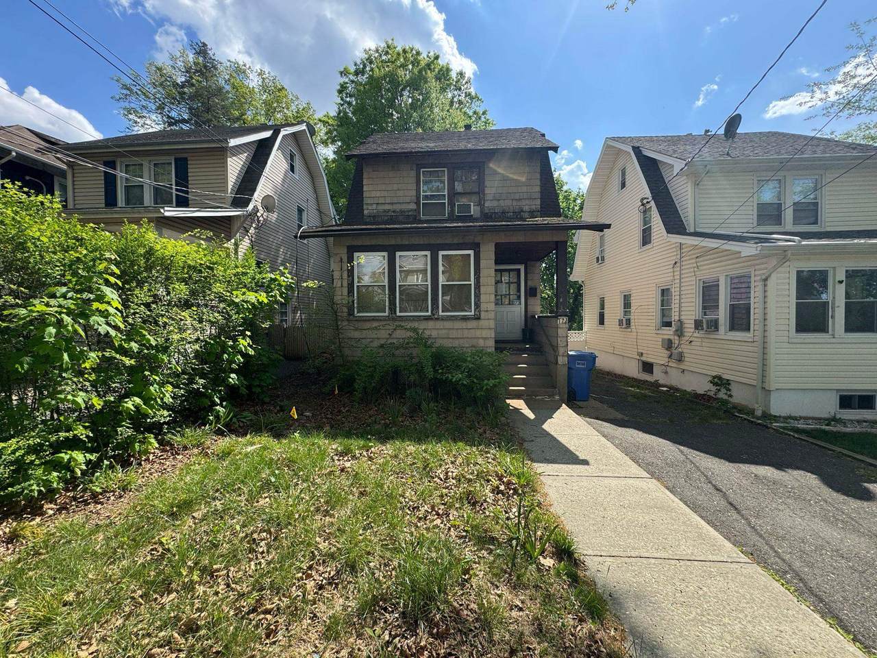 173 West Newell Ave - Photo 1