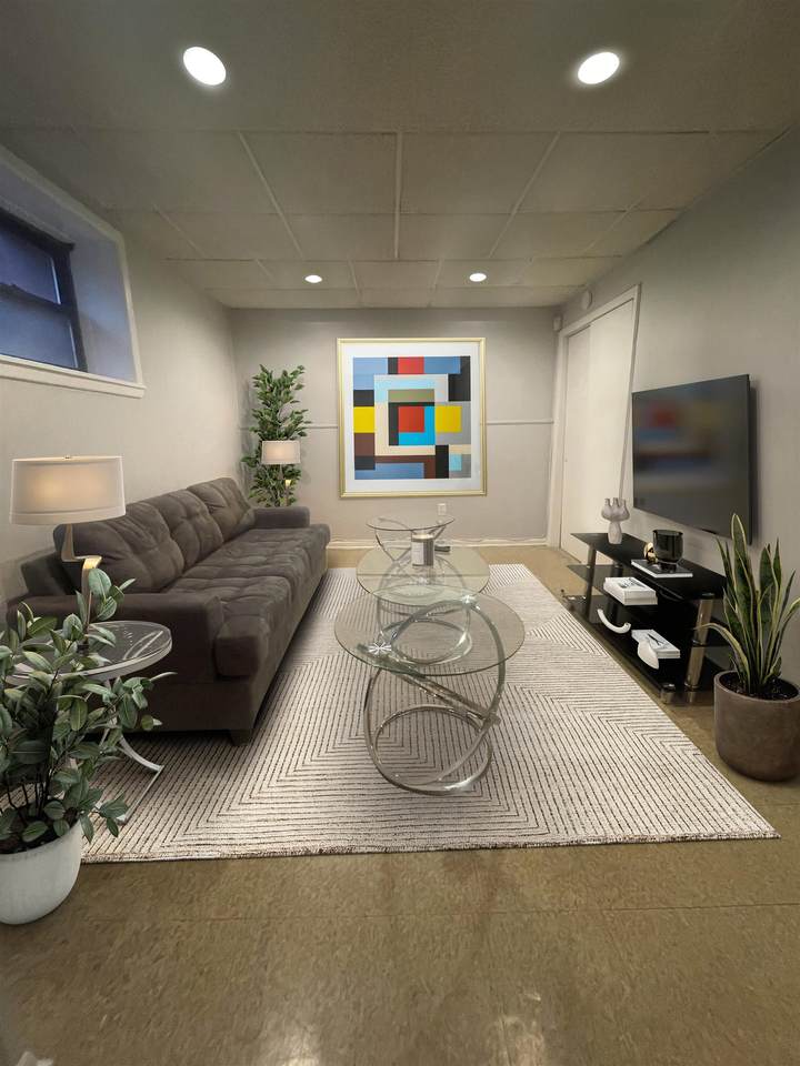 75 Fairview Ave - Photo 1