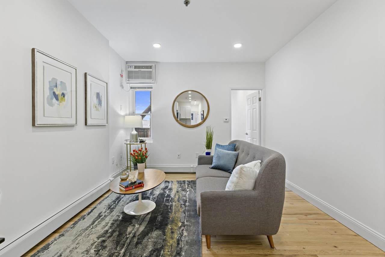110 Washington St - Photo 1