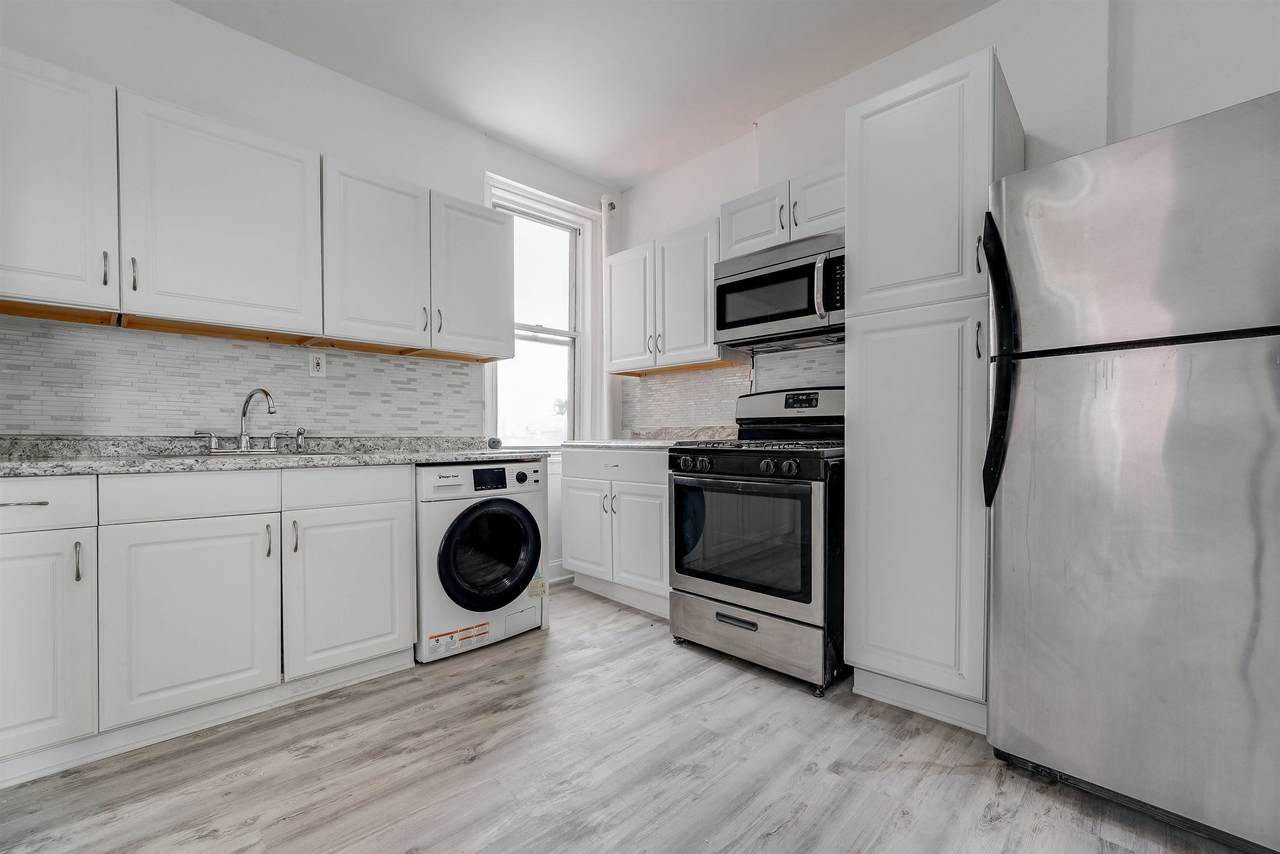 103 Westover Pl - Photo 1