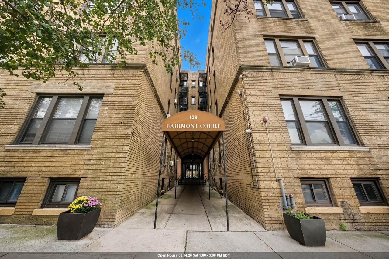 429 Fairmount Ave - Photo 1