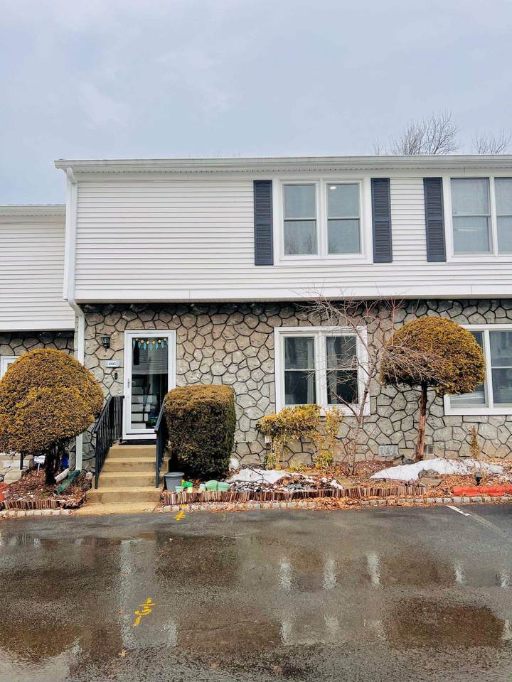 4805 Hana Rd - Photo 1