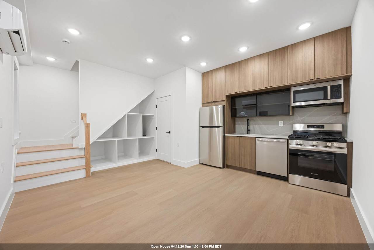33 Graham St - Photo 1