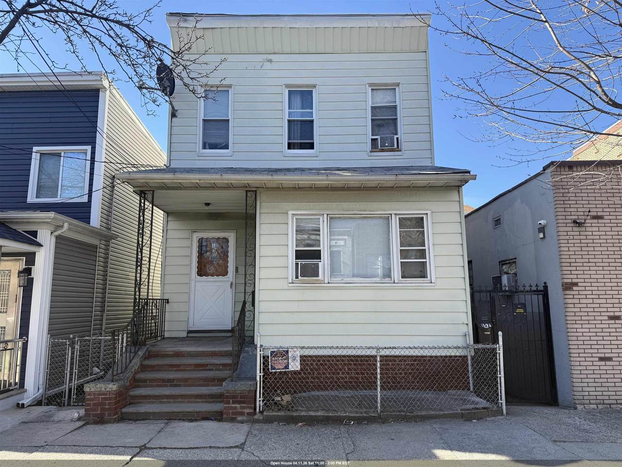 155 Mallory Ave - Photo 1