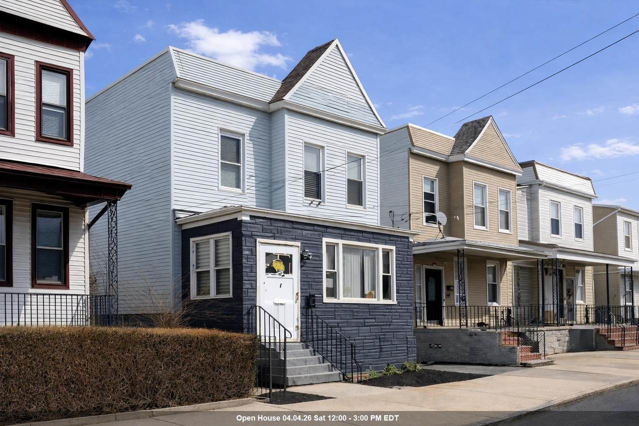 138 Bayview Ave - Photo 1