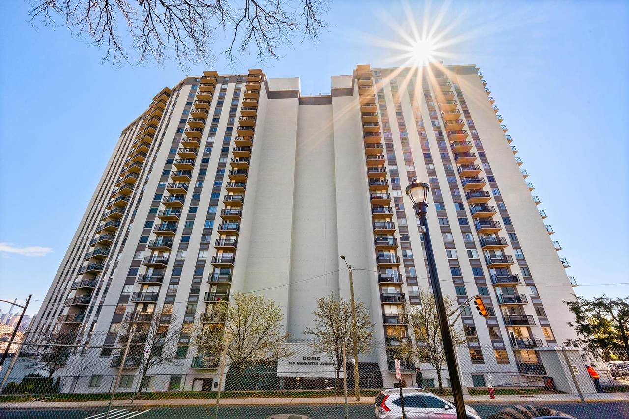 100 Manhattan Ave - Photo 1