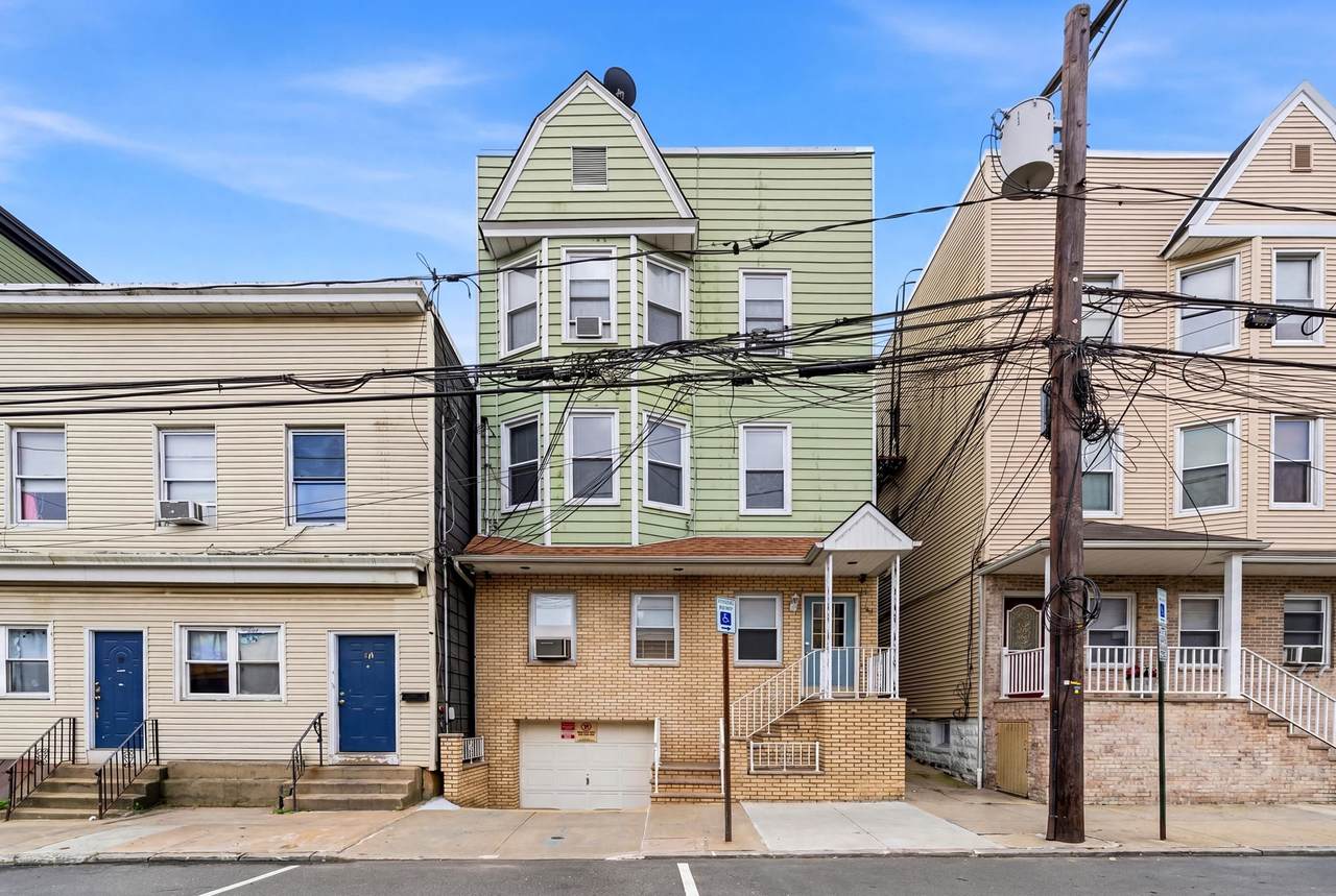 48 East 19Th St - Photo 1