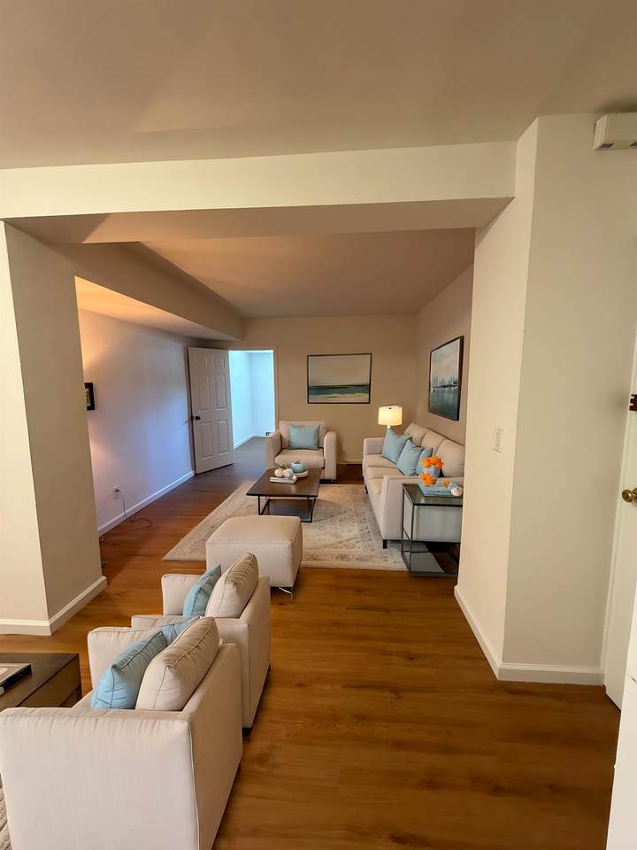 70 West 32Nd St - Photo 1