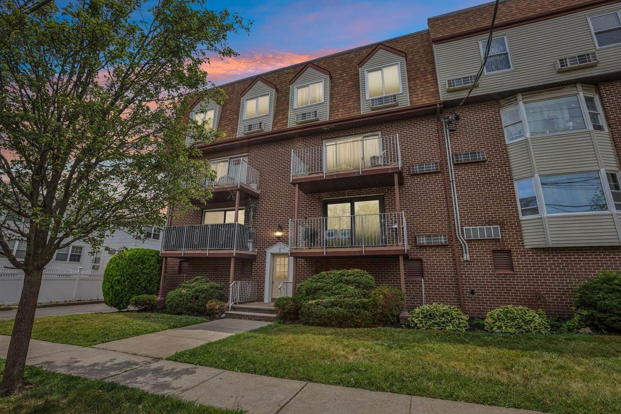 13 Zabriskie Ave - Photo 1
