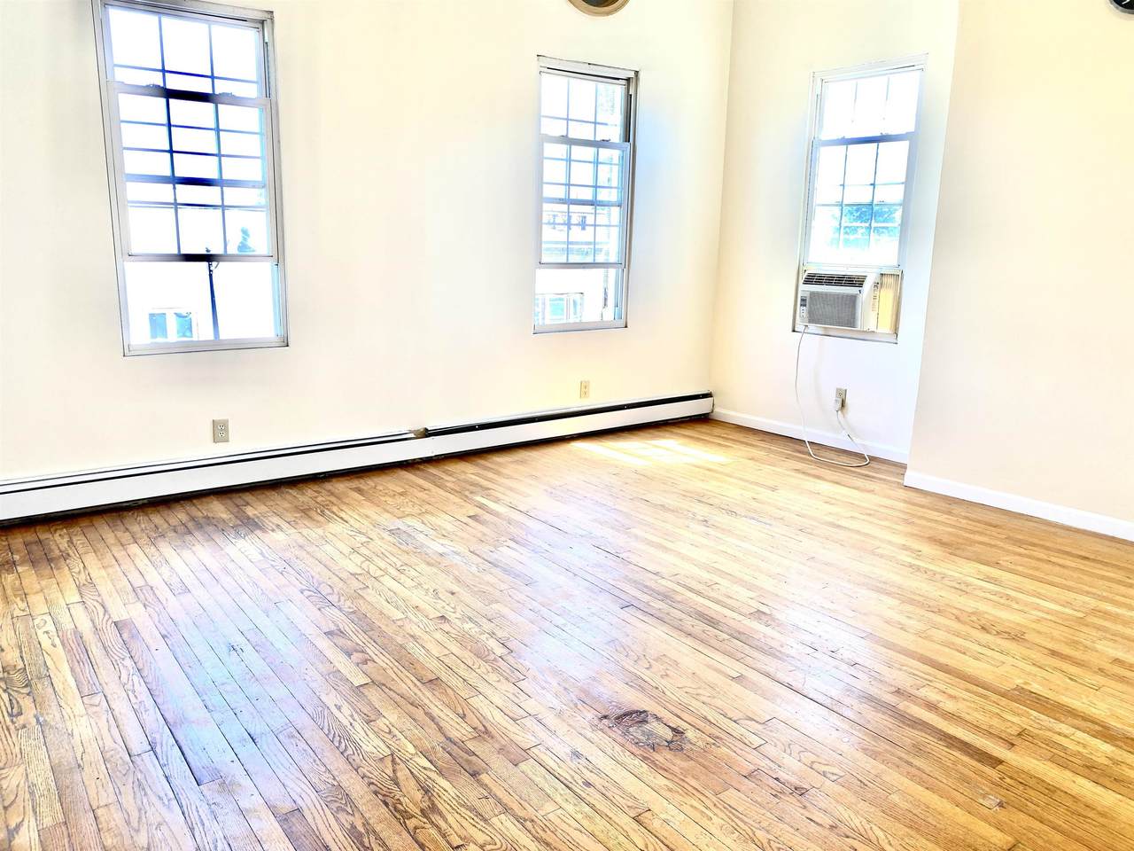 325 Central Ave - Photo 1
