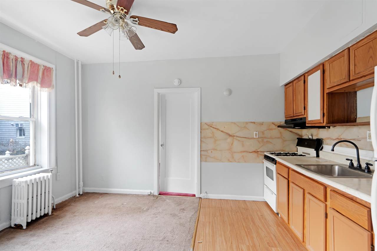 3726 Park Ave - Photo 1