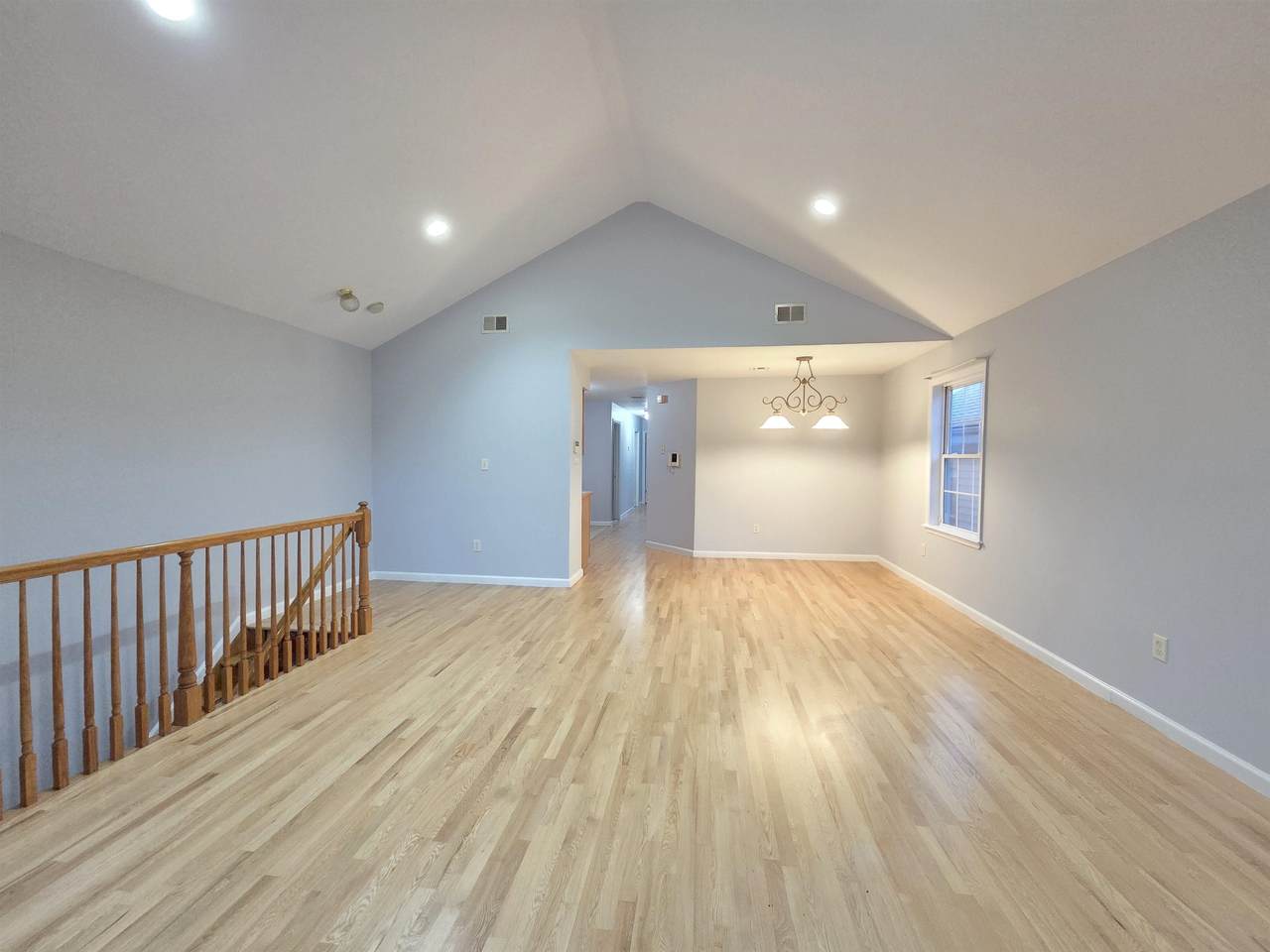 27 Jewett Ave - Photo 1