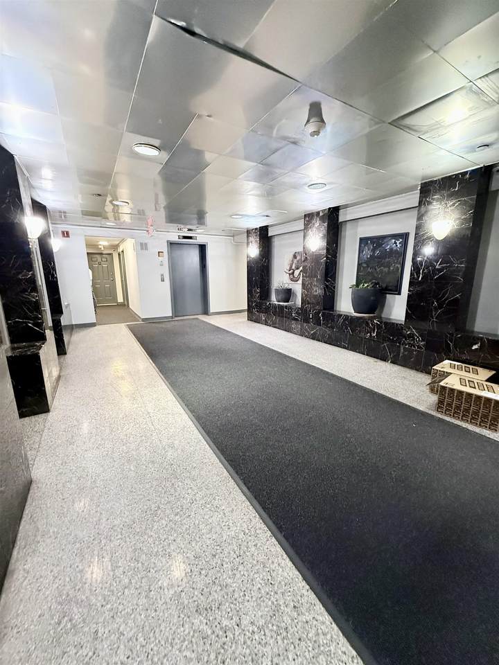 44 Sherman Ave - Photo 1