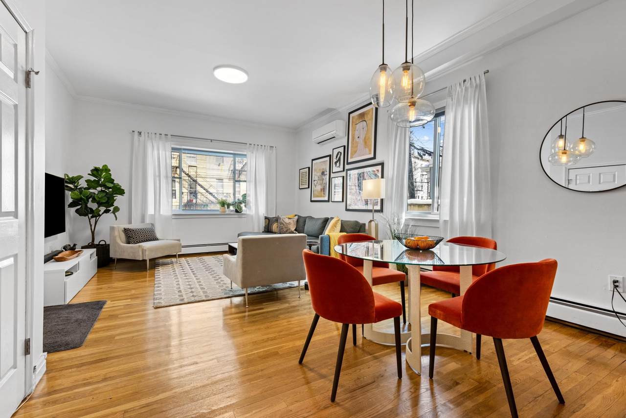 377 3RD ST - Photo 1