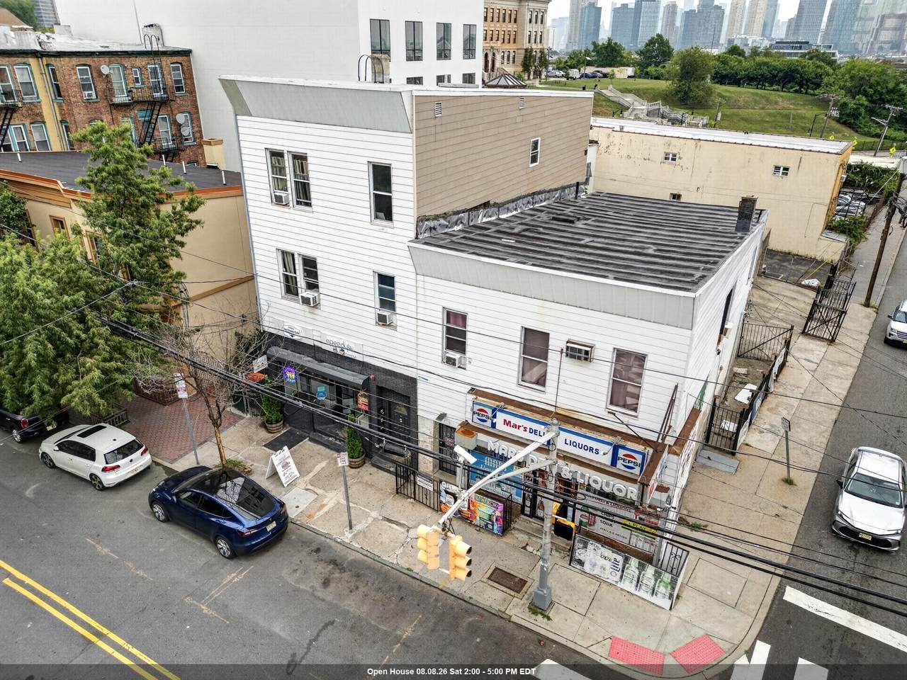 154 Chestnut Ave - Photo 1