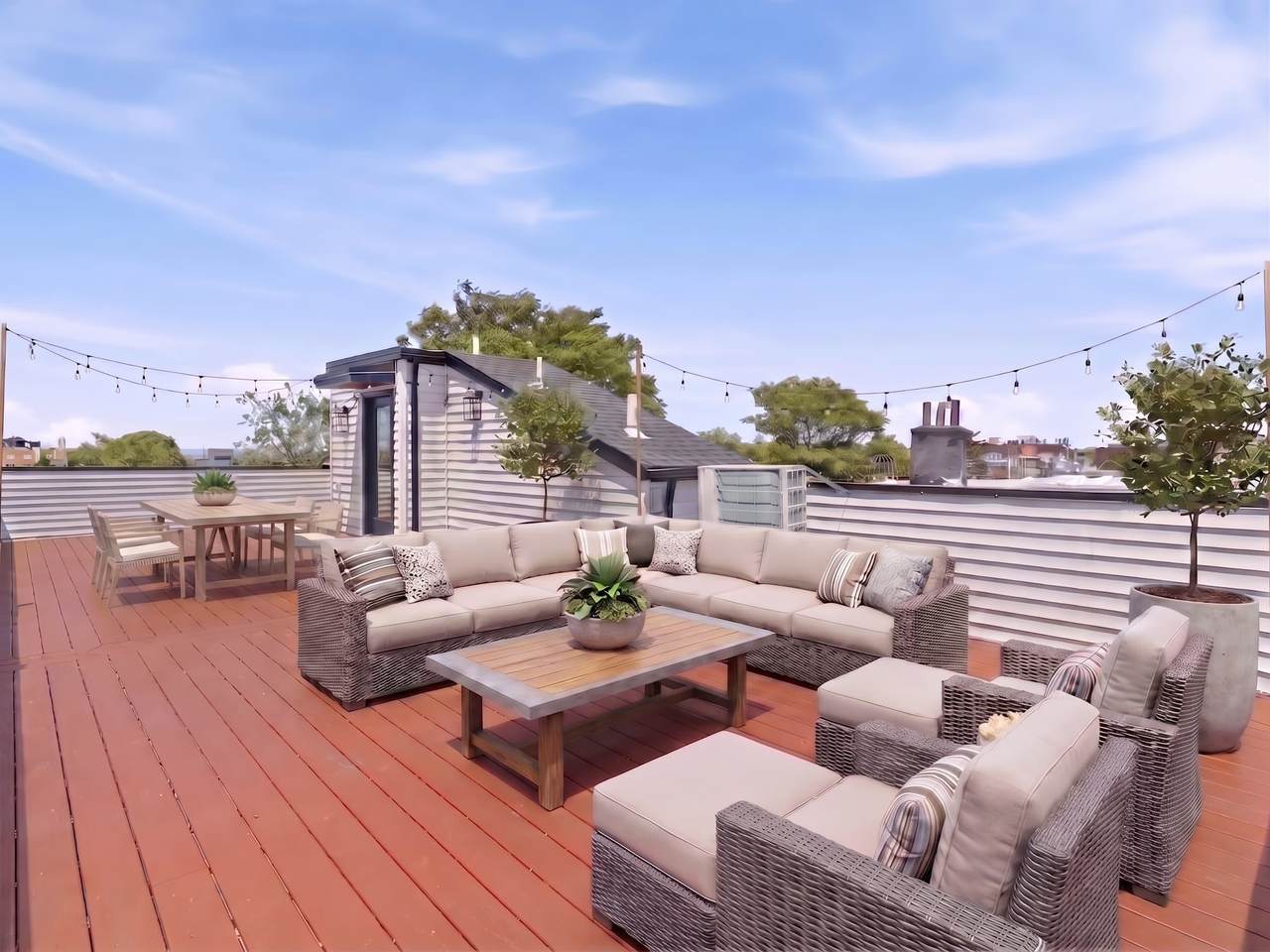 1123 Summit Ave - Photo 1