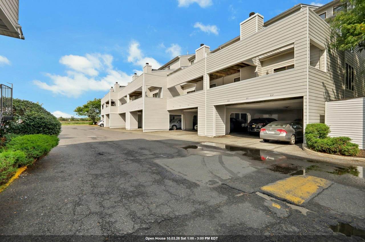 812 Topsail Lane - Photo 1