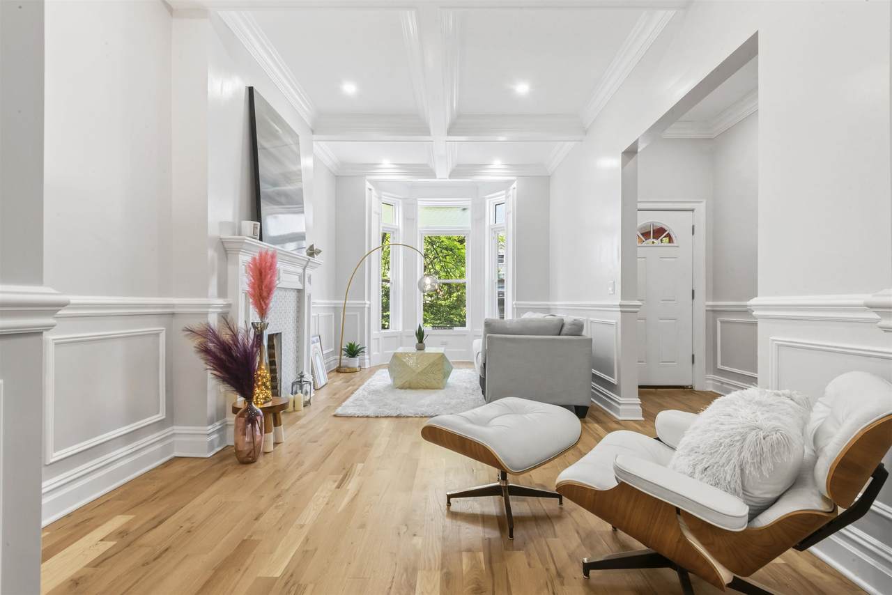 52 Brinkerhoff St - Photo 1