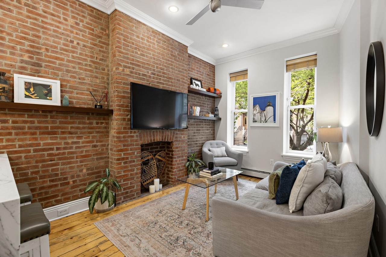 233 3RD ST - Photo 1