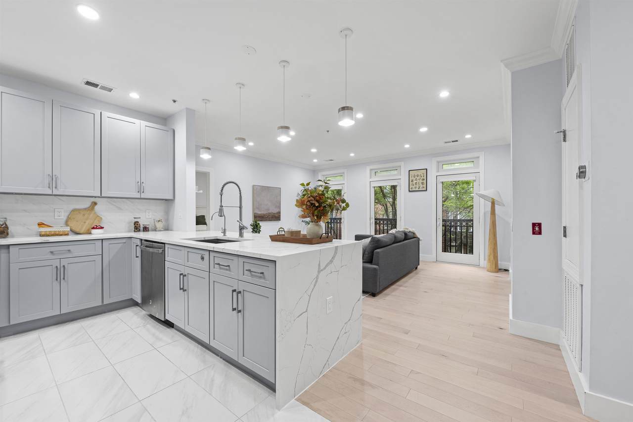 126 Dudley St - Photo 1
