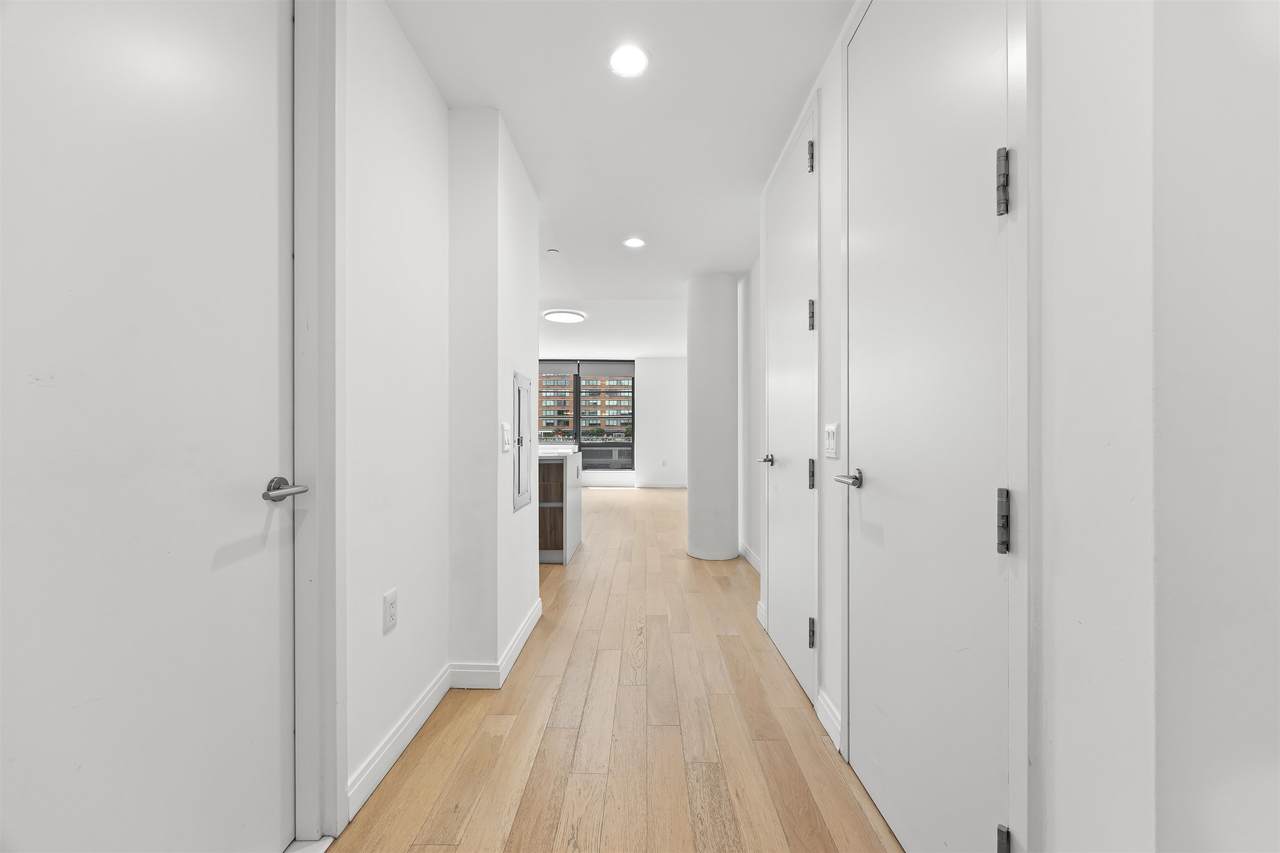 160 1ST ST - Photo 1