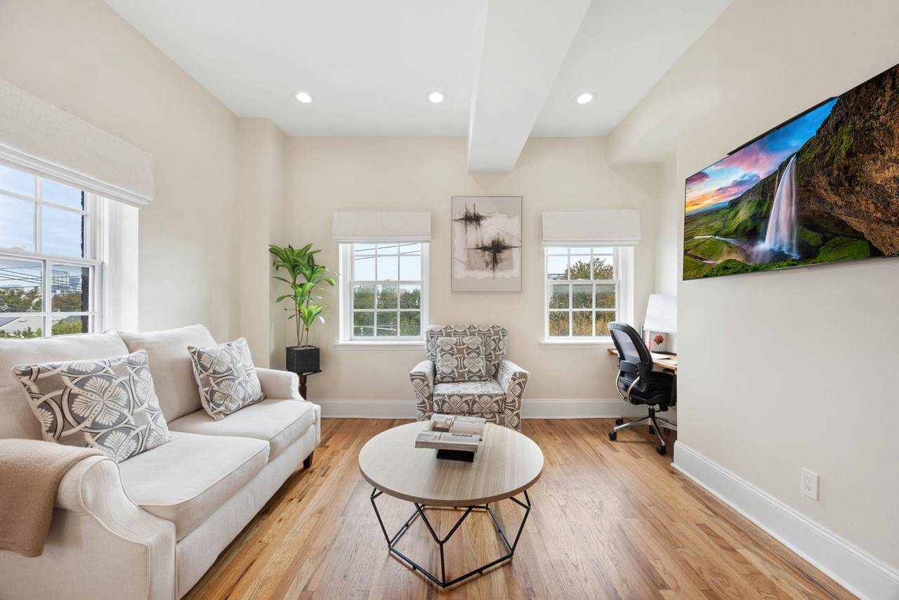 227 Christopher Columbus Dr - Photo 1