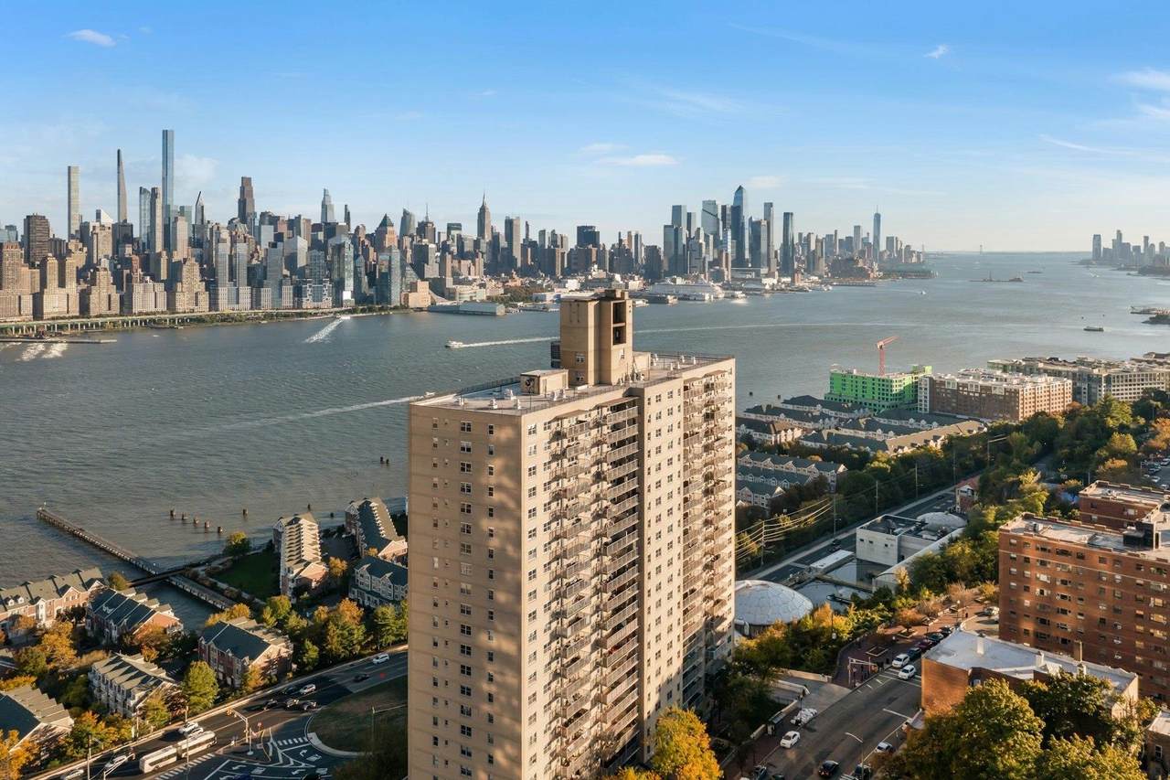 6600 Blvd East - Photo 1