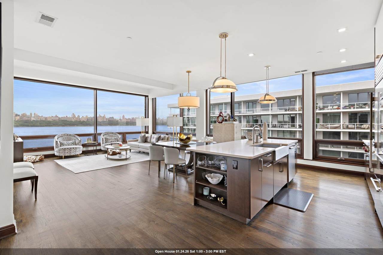 9 Somerset Lane - Photo 1