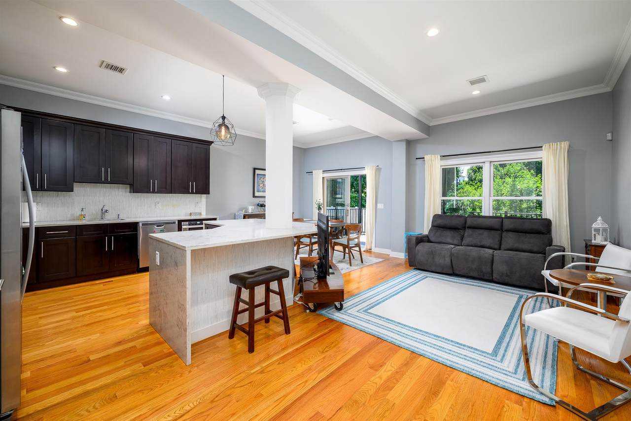 40 Milton Ave - Photo 1