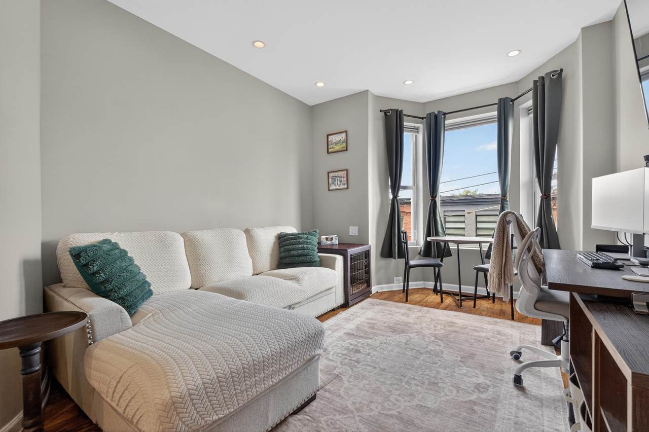 117 Bloomfield St - Photo 1
