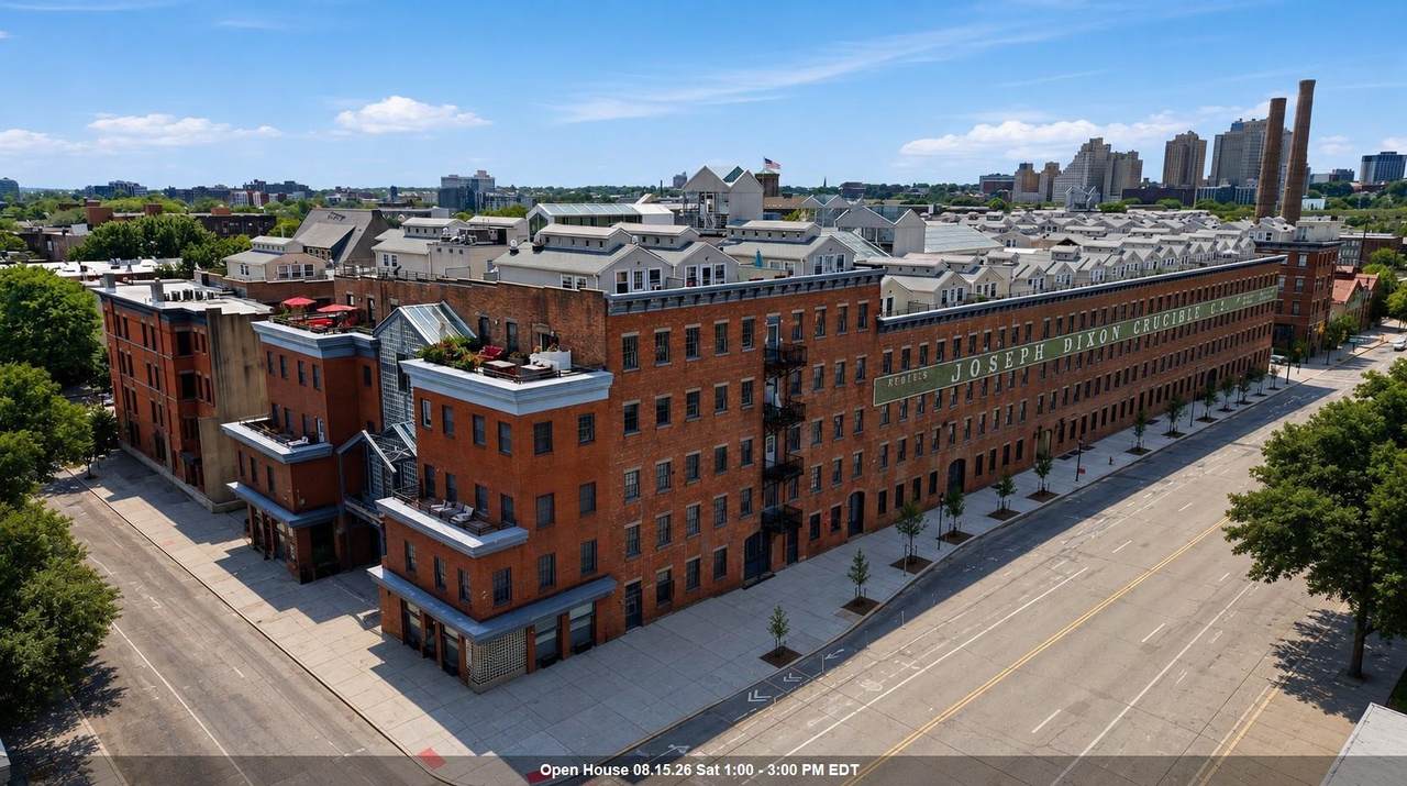 357 Varick St - Photo 1