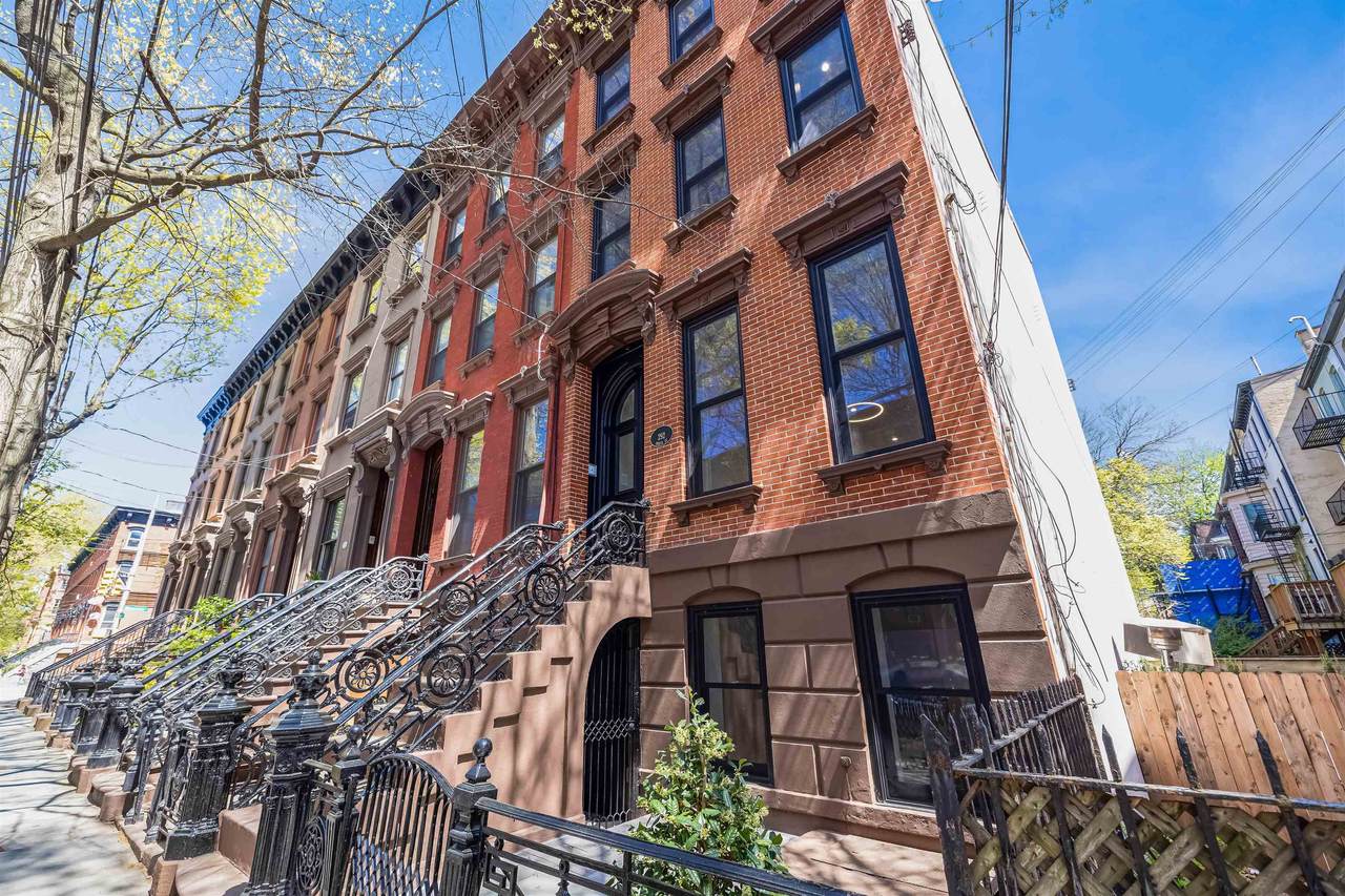 292 Varick St - Photo 1