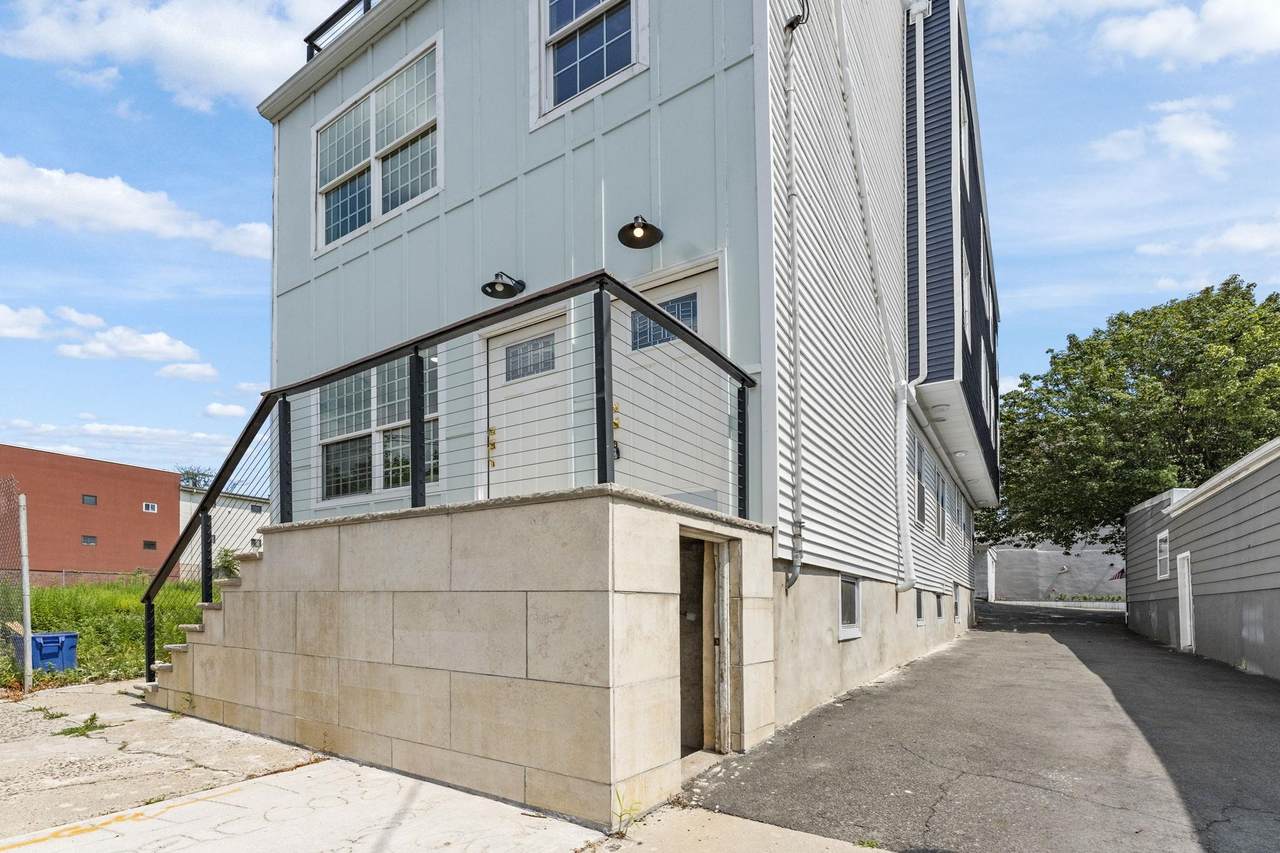 6208 Jefferson St - Photo 1