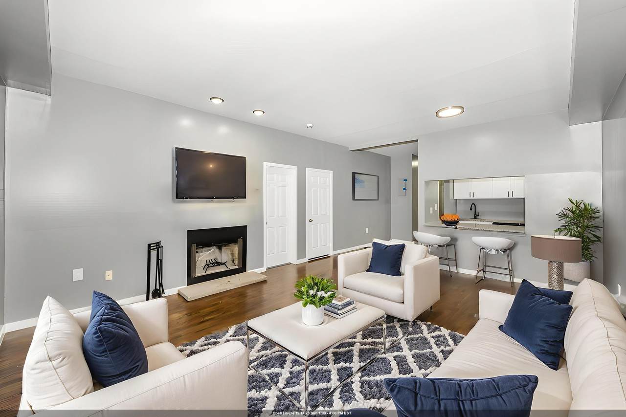 44 Sherman Ave - Photo 1