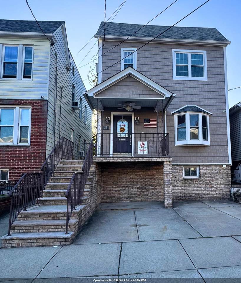 33 Kelly Parkway - Photo 1