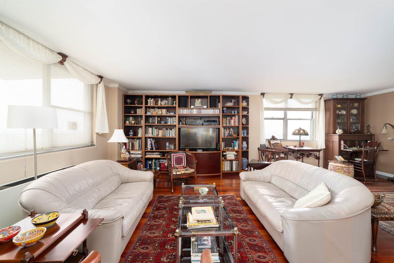 6040 Blvd East - Photo 1
