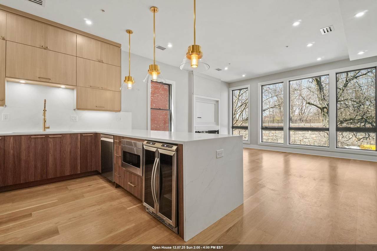 160 Central Ave - Photo 1