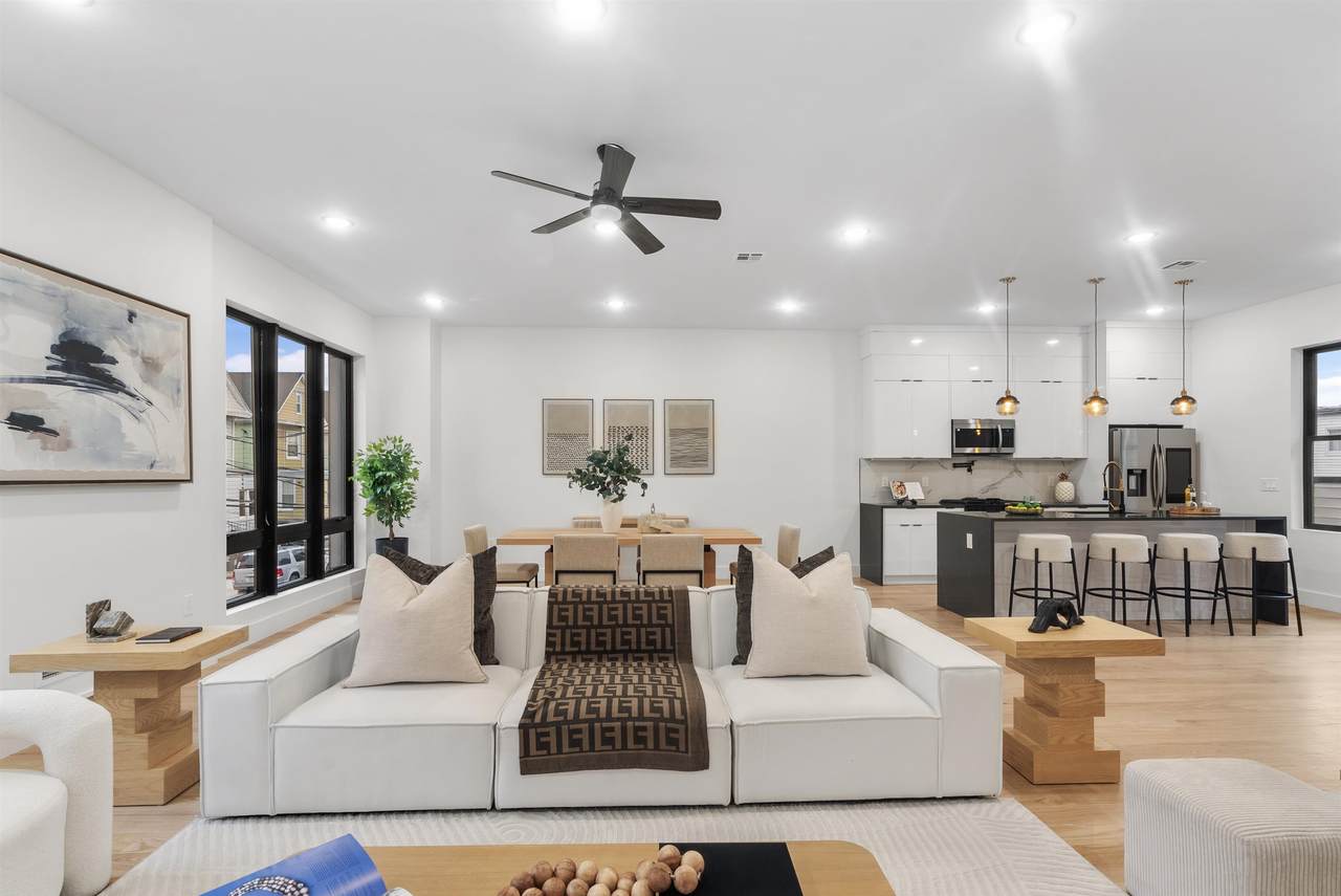 13 Wegman Ct - Photo 1