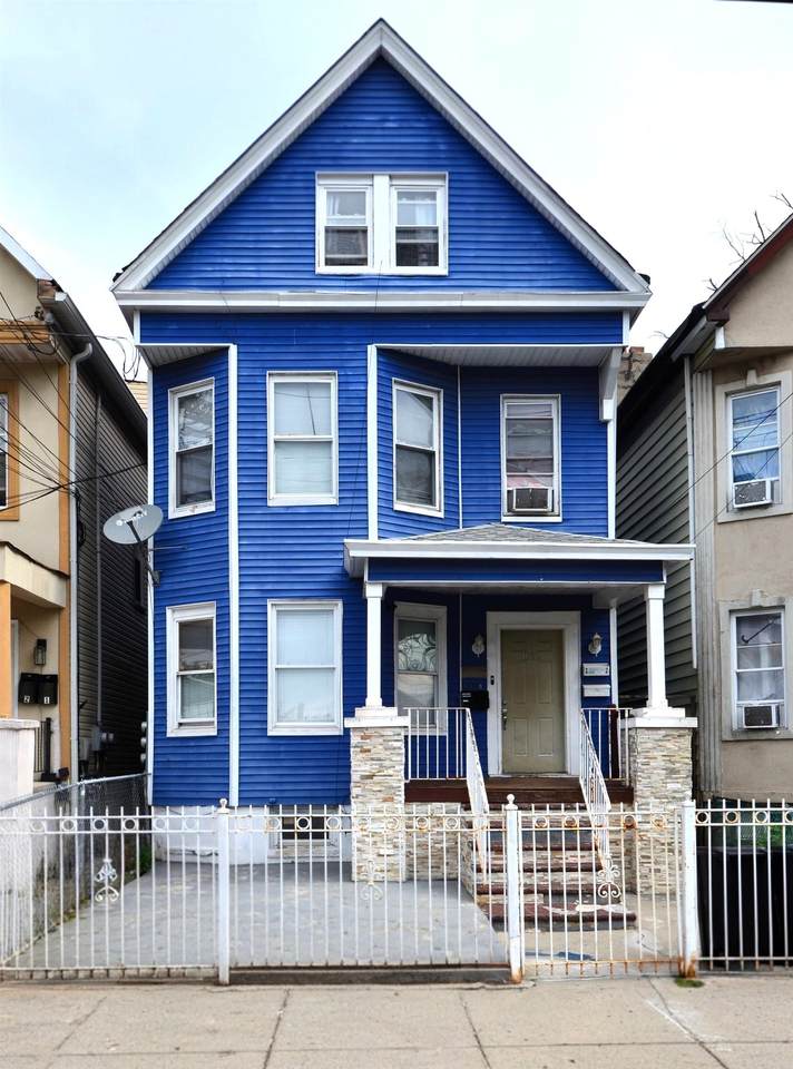 1059 Lafayette St - Photo 1