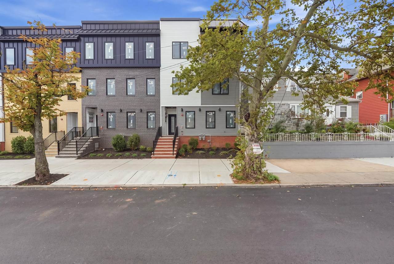 506 Davis Ave - Photo 1